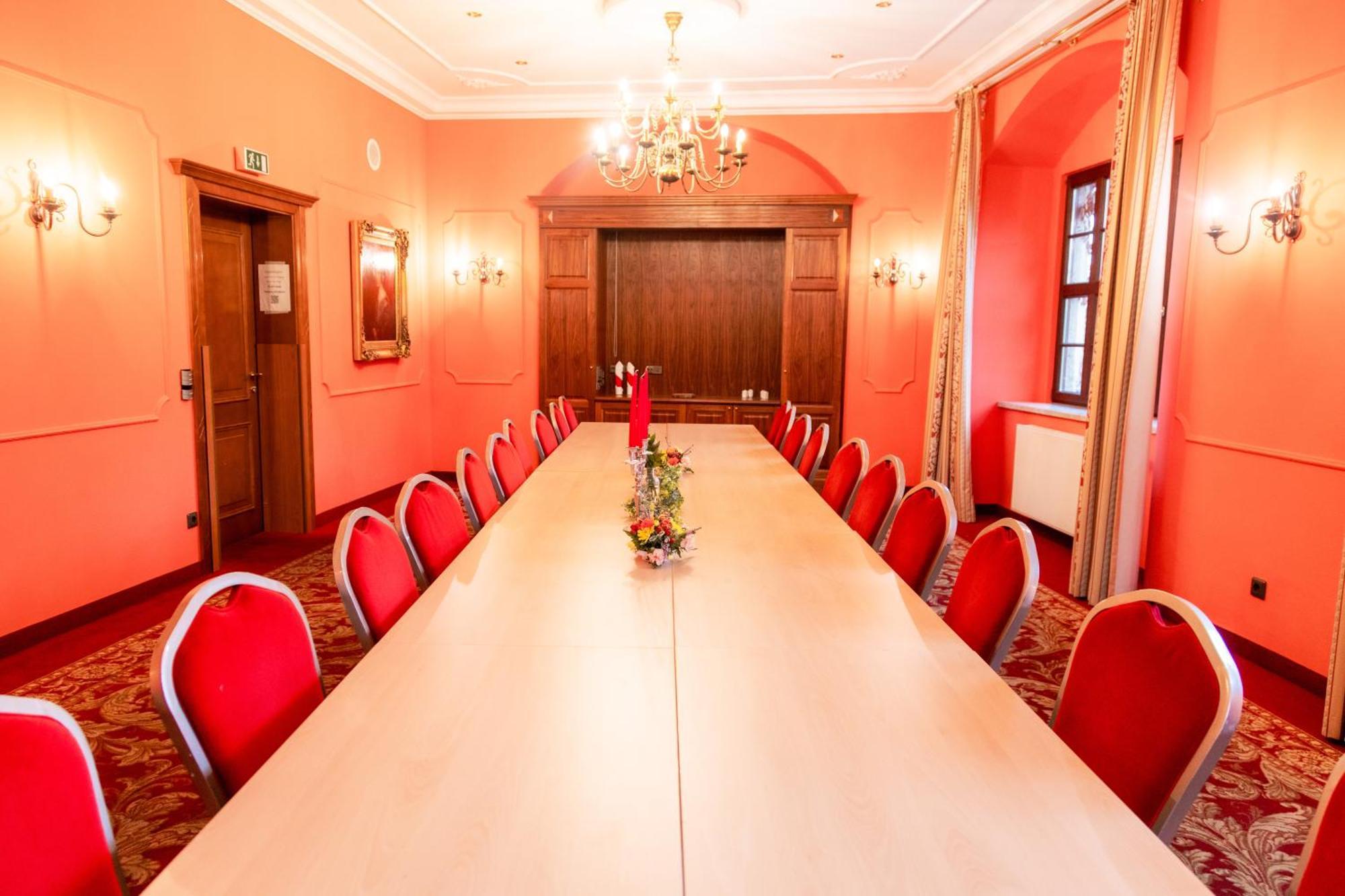 Hotel Schloss Schkopau Екстер'єр фото