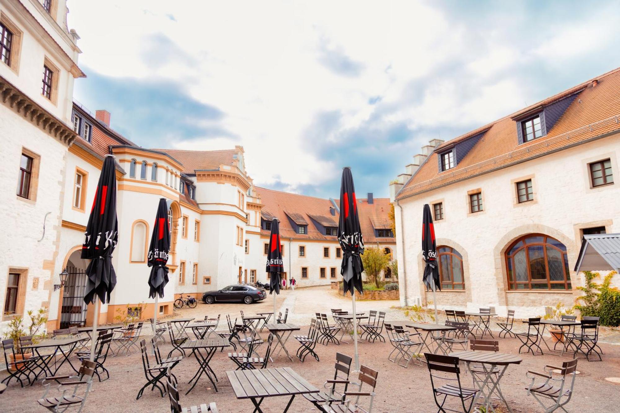 Hotel Schloss Schkopau Екстер'єр фото