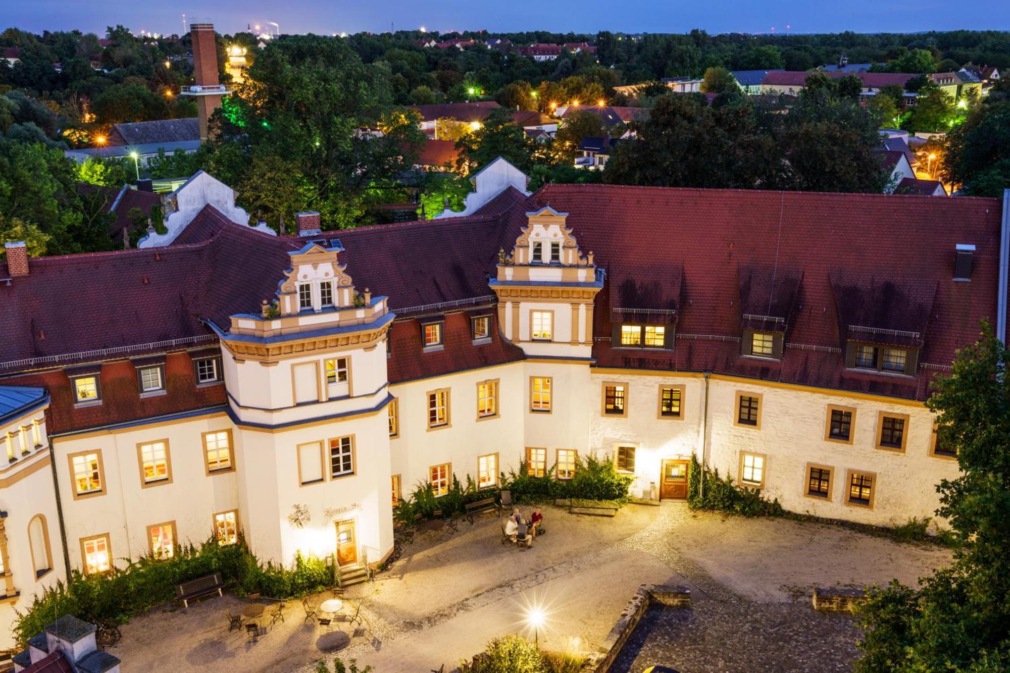 Hotel Schloss Schkopau Екстер'єр фото