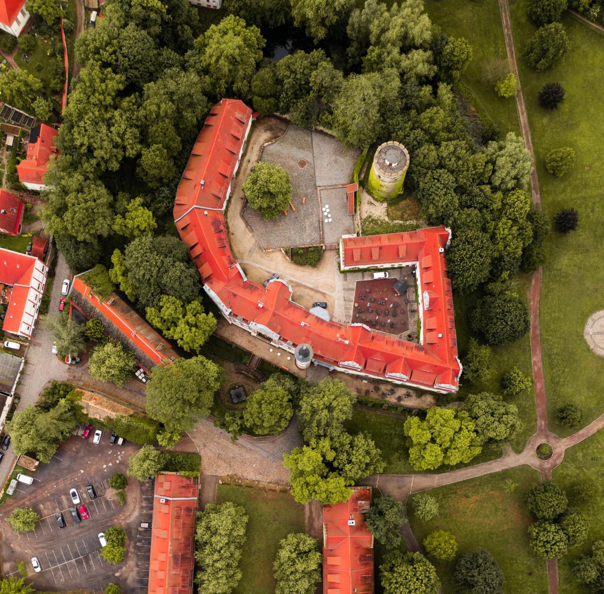 Hotel Schloss Schkopau Екстер'єр фото