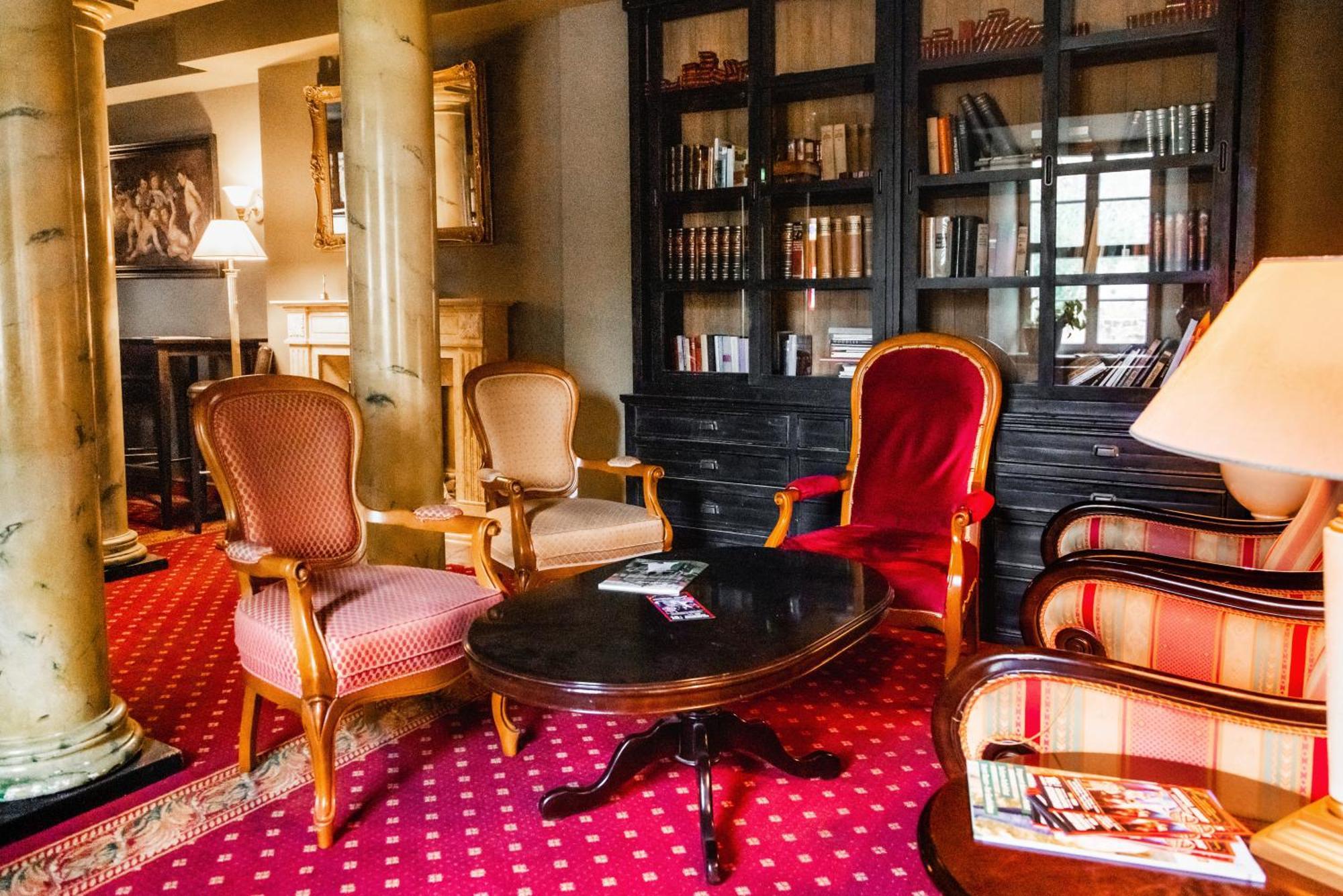 Hotel Schloss Schkopau Екстер'єр фото