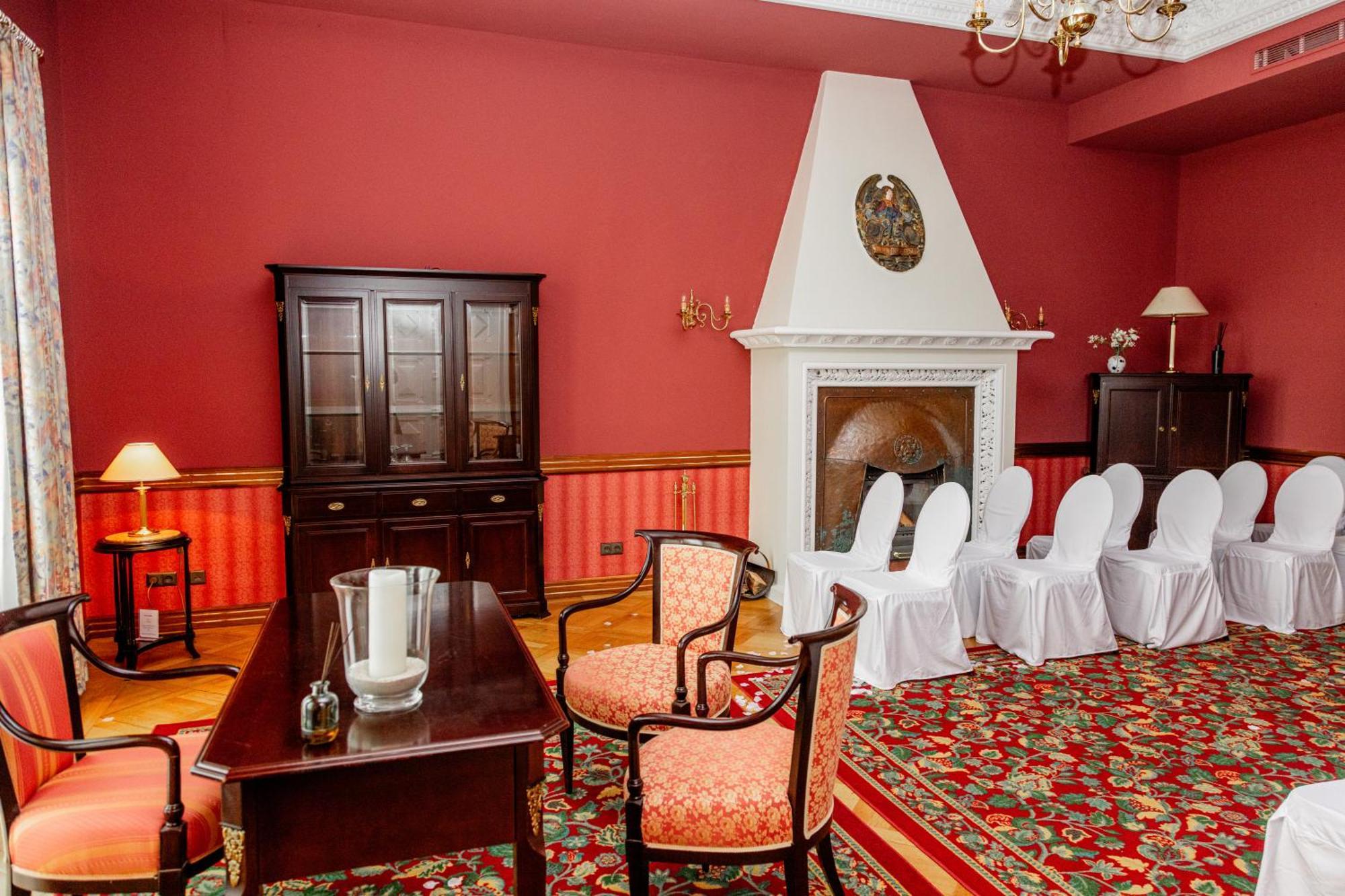 Hotel Schloss Schkopau Екстер'єр фото
