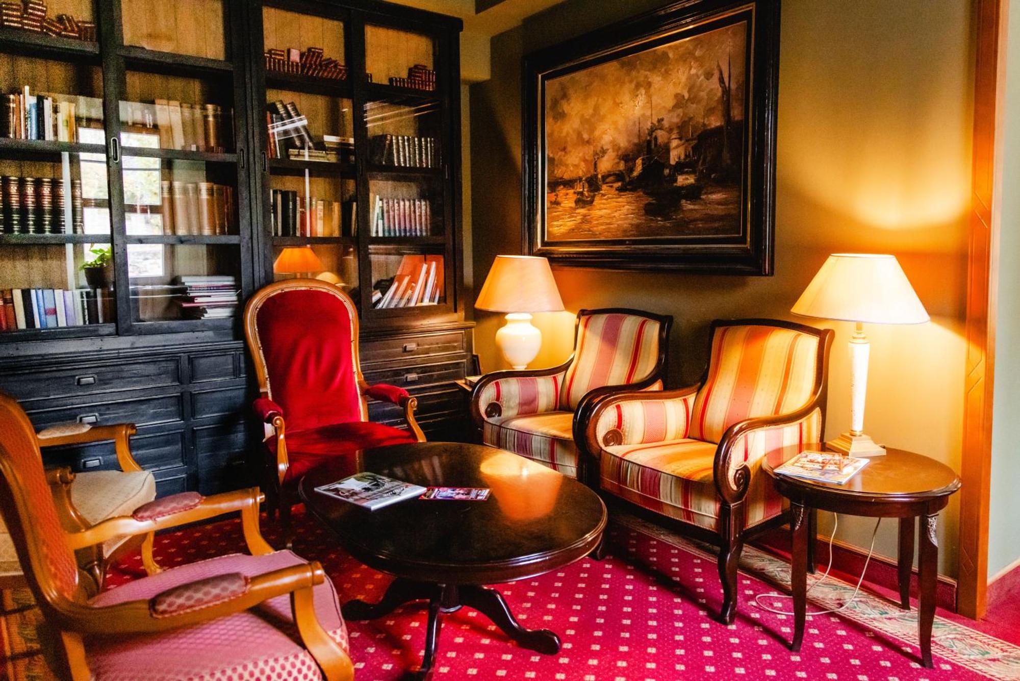 Hotel Schloss Schkopau Екстер'єр фото